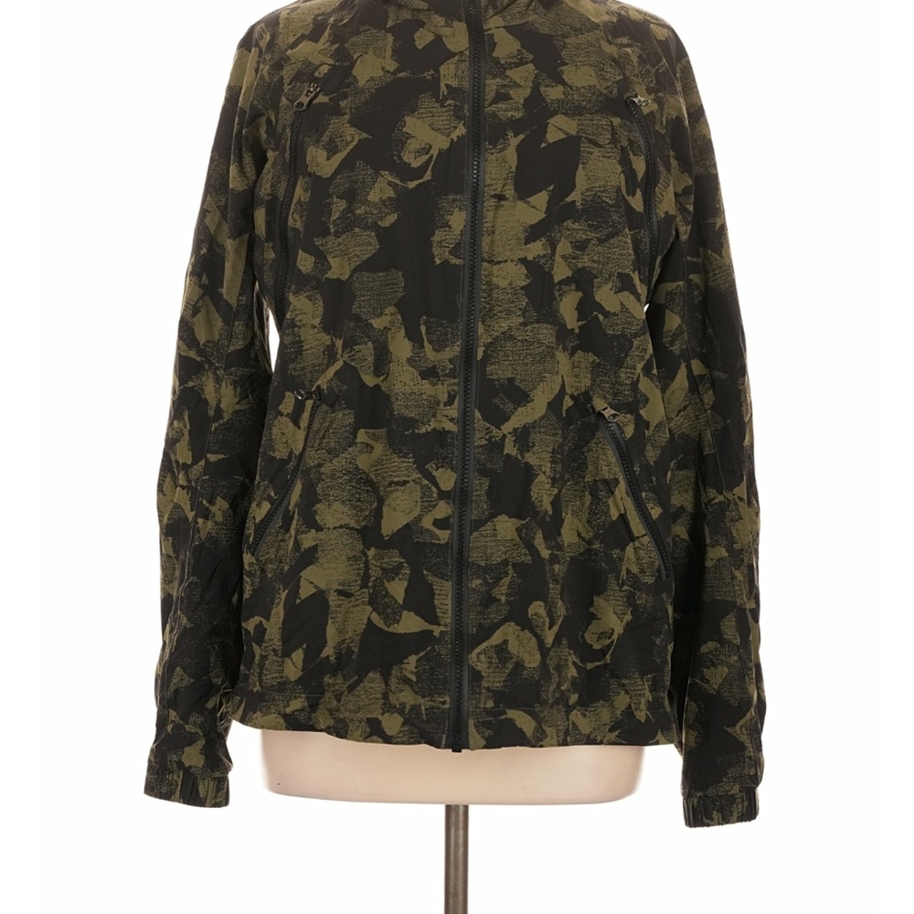 Lululemon Rise and Shine Camo Zip-Front Women's Rain Jacket sz 8